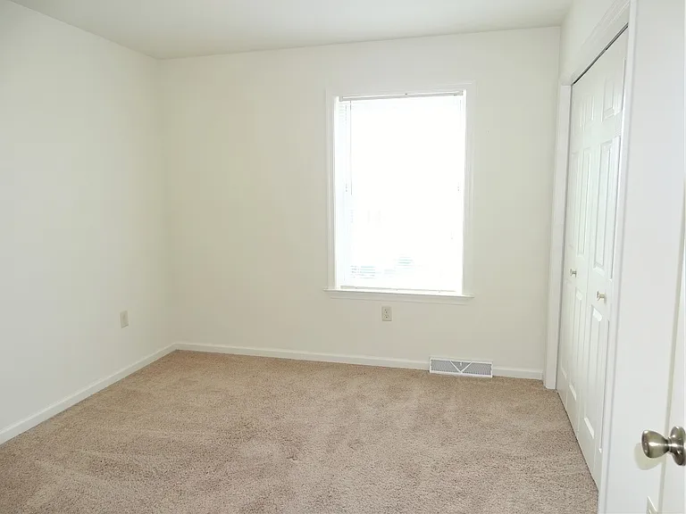 247 Limestone Dr — Photo 12