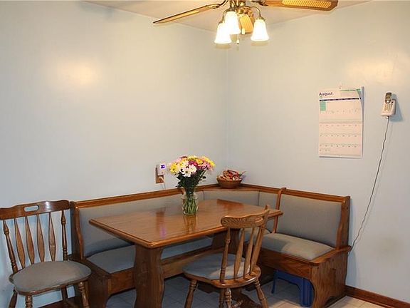 4th image of 23 Buena Vista Dr