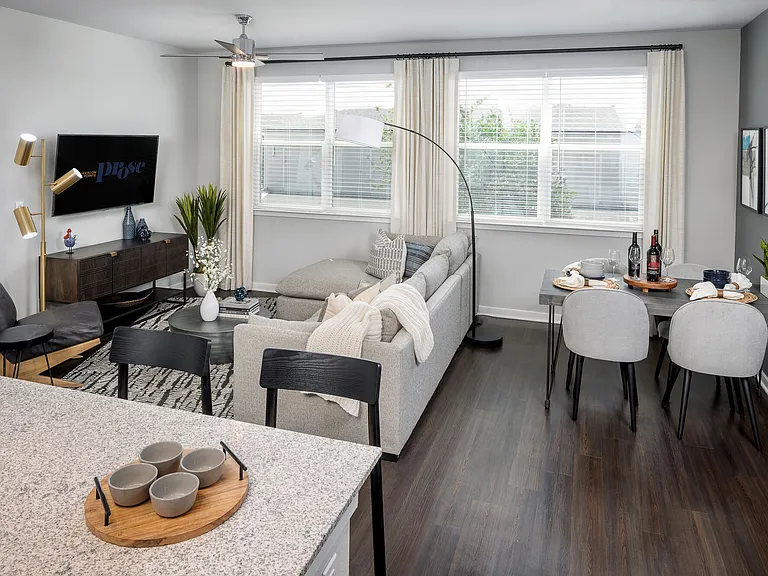 Prose Avalon Pointe — Photo 13
