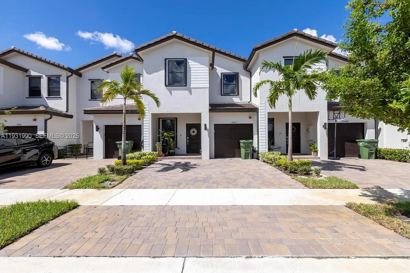 3 bed, 2.5 bath, 1793 sqft, $3,400 — Photo 1