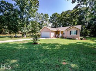 15 Crestwood Dr, Hartwell, GA 30643