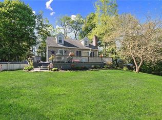 122 Gallows Hill Rd, Cortlandt Manor, NY 10567