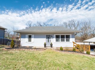603 E Oak St, Ozark, MO 65721