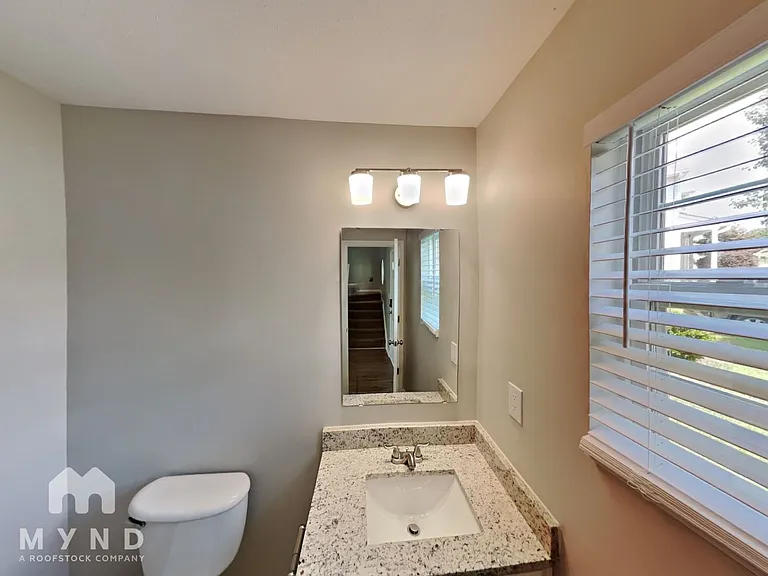 303 Holton Dr — Photo 23