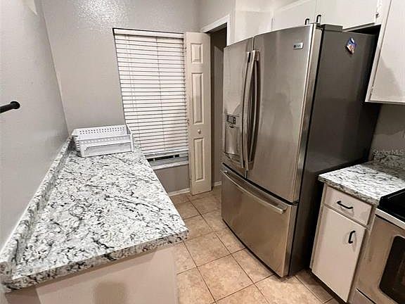 4th image of 8674 Hunters Key Cir