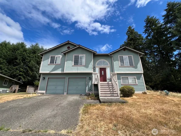 19528 71st Avenue E, Spanaway, WA 98387