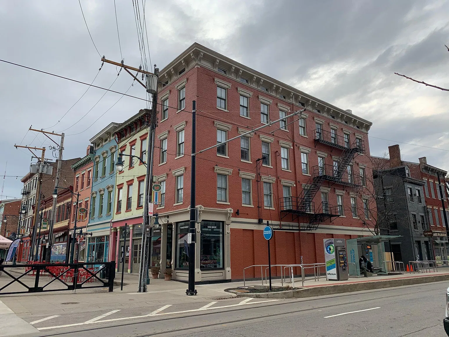 1724 Elm St — Photo 1