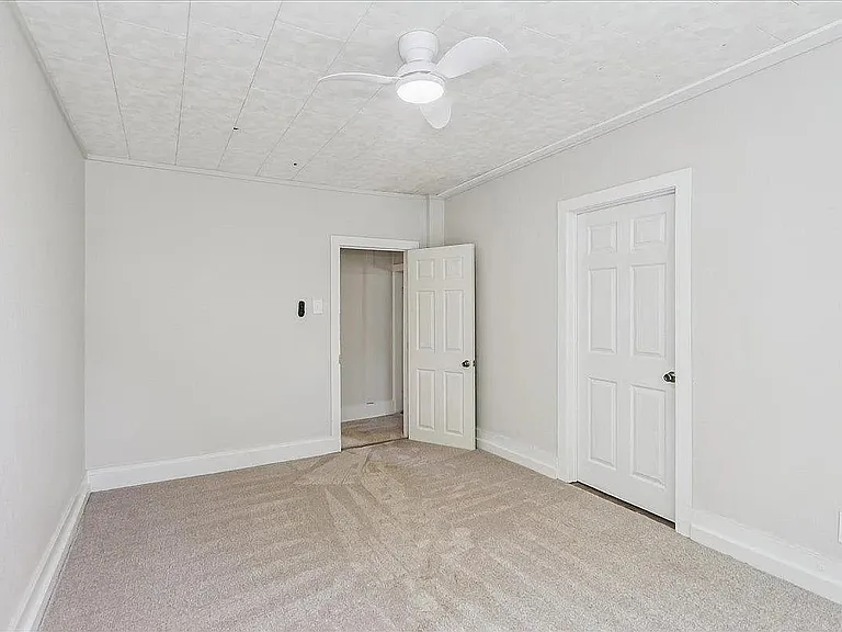 301 SW 3rd St #1 — Photo 21