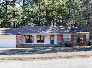 8334 Red Oak Dr, Ozark, AR 72949