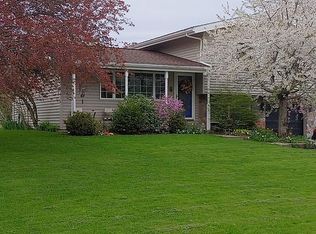 5 Westerly Dr, Fredonia, NY