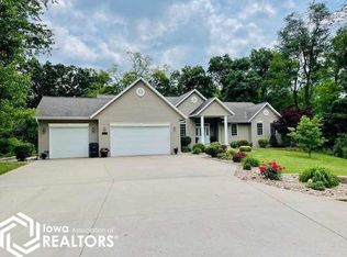 11150 Memorial Park Rd, Burlington, IA 52601