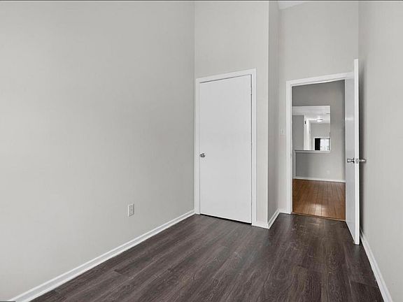 5th image of 1918 W Diamond St APT 3