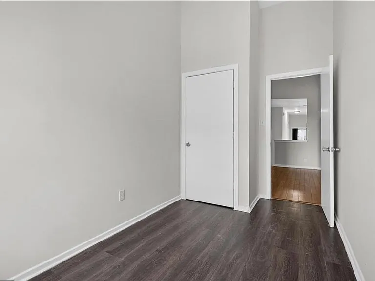 1918 W Diamond St #3 — Photo 5