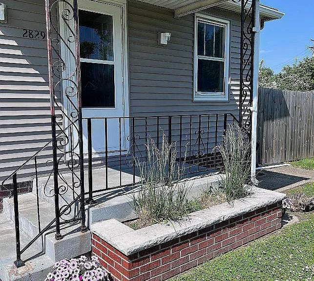 2829 E Sangamon Ave — Photo 29