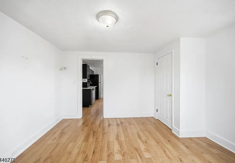 98 Maple Ave #A — Photo 6