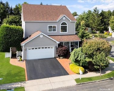 102 Forster Place, Melville, NY, 11747