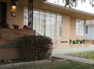 30 Loma Linda Dr, Bakersfield, CA