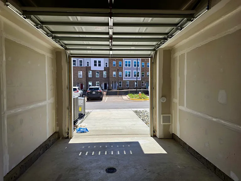 7966 Williamson Blvd — Photo 4