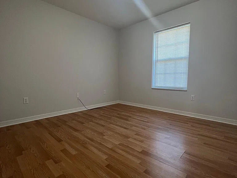 1860 NE Roberts Trl — Photo 18