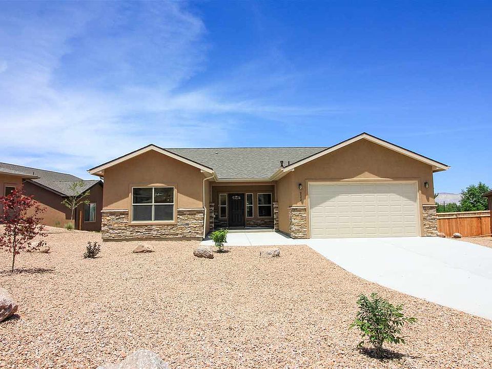 222 Whisper Ln