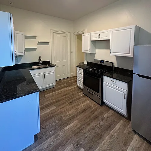 932 Summit Ave #7 Photo 1