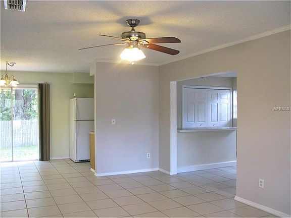4th image of 2842 Newcomb Ct