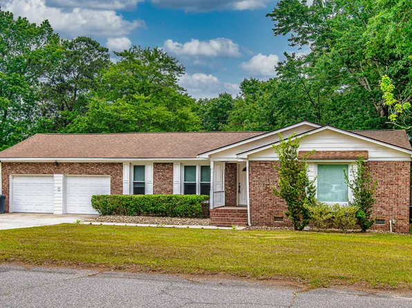 125 Mellard Dr, Goose Creek, SC 29445