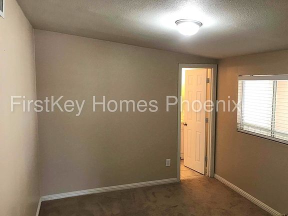 5th image of 3641 W La Salle St