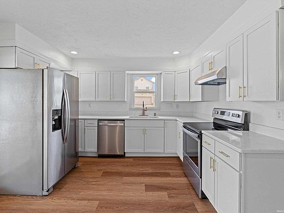 4th image of 4799 Elizabeth Ln