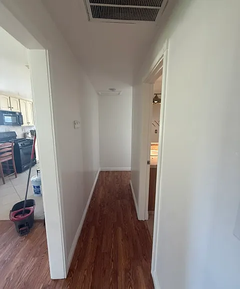 712 Willis Ave — Photo 3