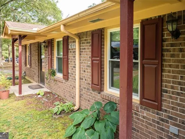 1011 Barn Oak Ct NE, Conyers, GA 30012