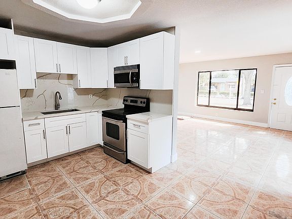 5th image of 6821 SW 17th Street