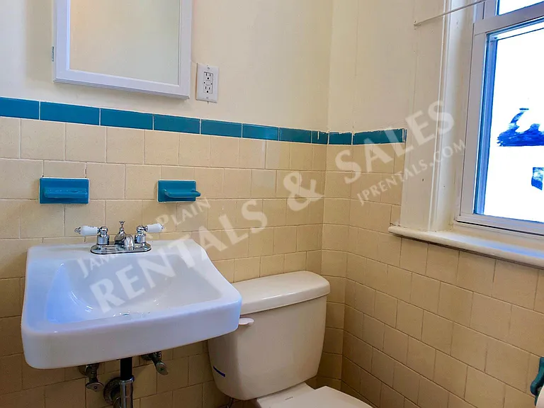 47 Custer St #2 — Photo 12
