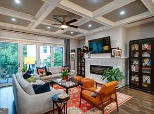 1112 Briar Cove Cir, Atlanta, GA