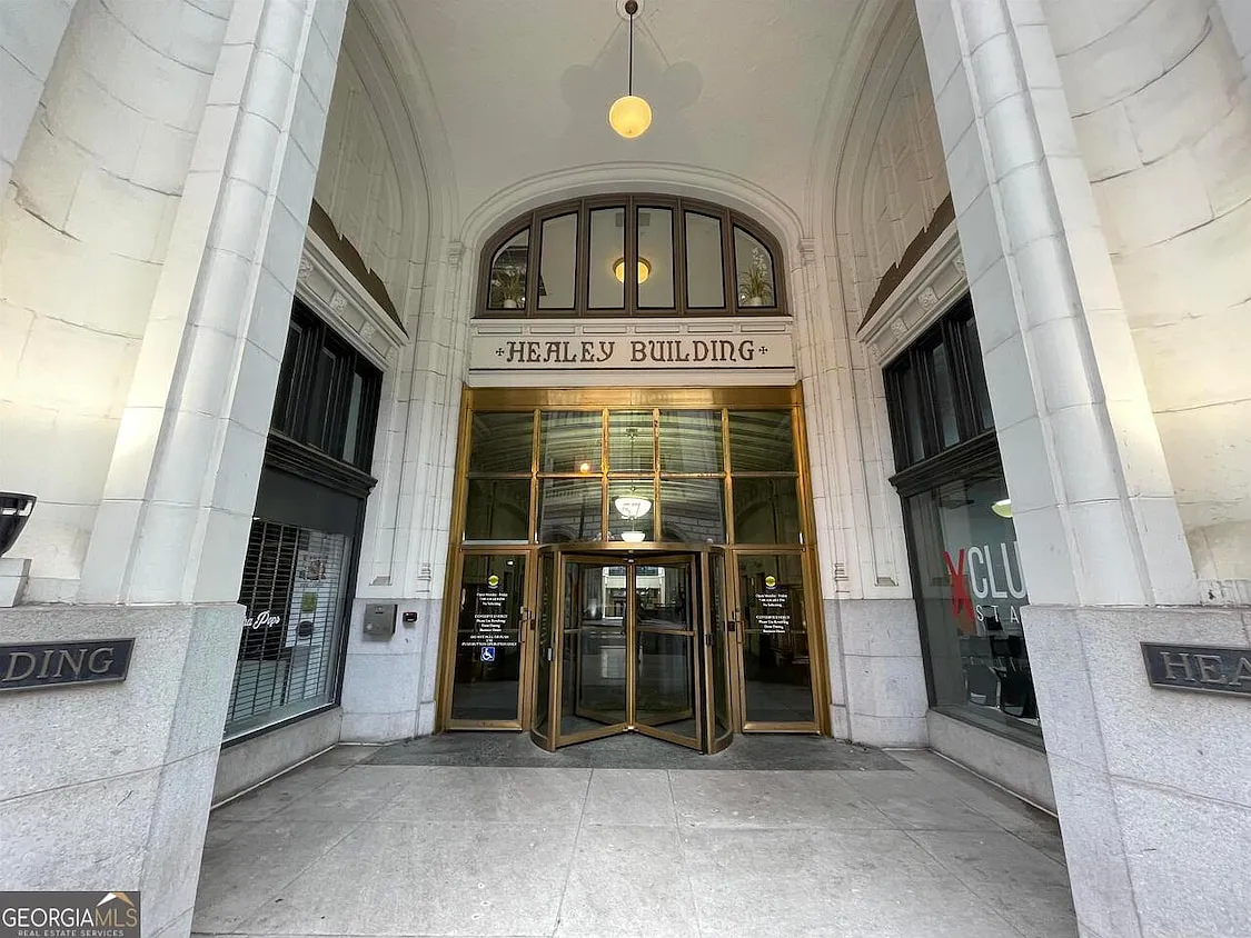 1 bed, 1.5 bath, 1008 sqft, $2,600 — Photo 1