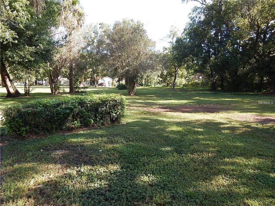 2nd image of 926 26th St