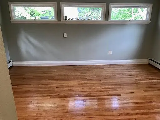 1 bed, 3500 sqft, $1,200 — Photo 3