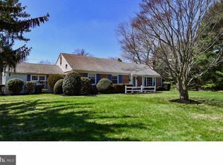 321 Highland Ln, Bryn Mawr, PA 19010