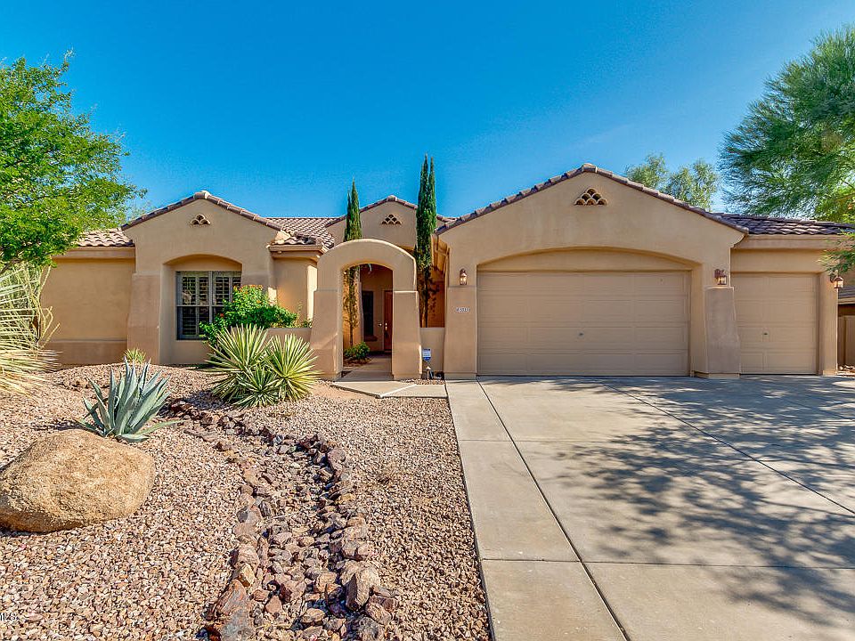 1st image of 5525 E Calle Del Sol