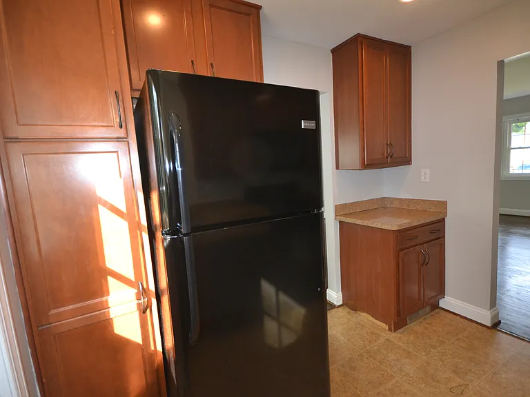 2623 Dakota St — Photo 9