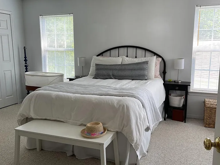 1085 Joyce Ln — Photo 10