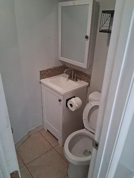 3 bed, 900 sqft, $1,700 — Photo 4