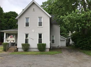 412 N Main St, Newark, NY 14513