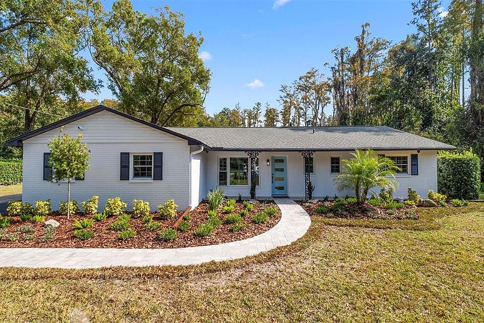 1st image of 11201 Hidden Valley Dr