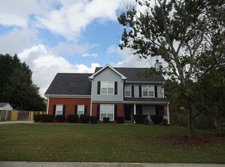 1715 Rose Pointe Dr, Loganville, GA 30052