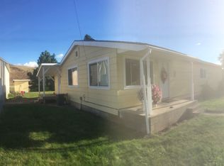 670 E 2nd St, Ione, OR 97843