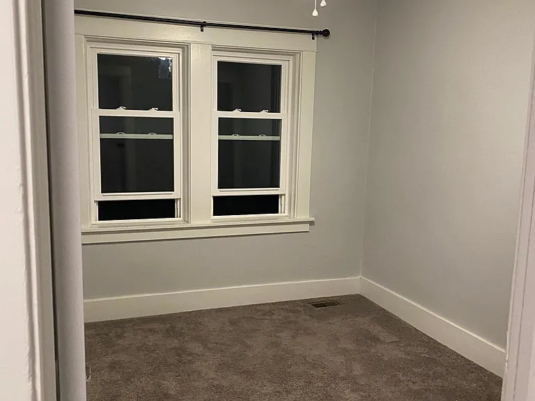 5708 Phillips Ave — Photo 13