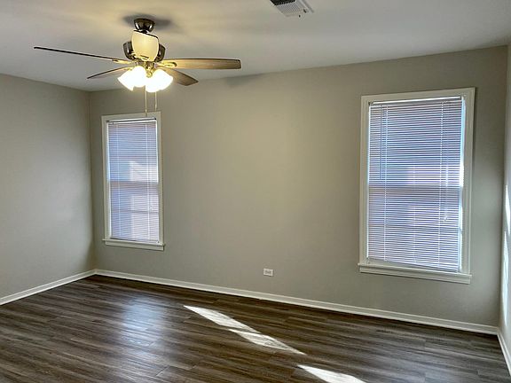 3rd image of 2520 Swiss St
