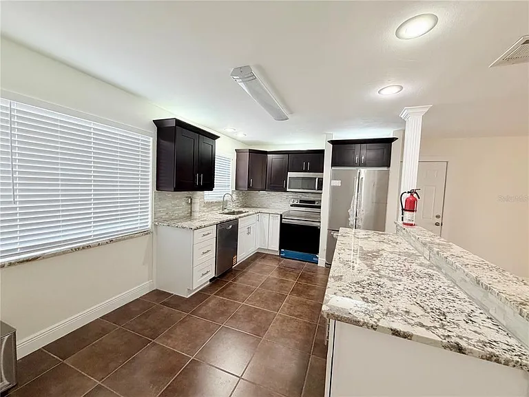 1827 Oklahoma Ave NE — Photo 5