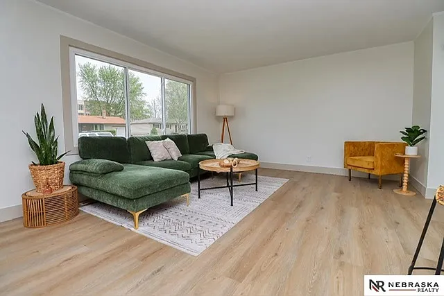 8107 Beechwood Dr — Photo 4